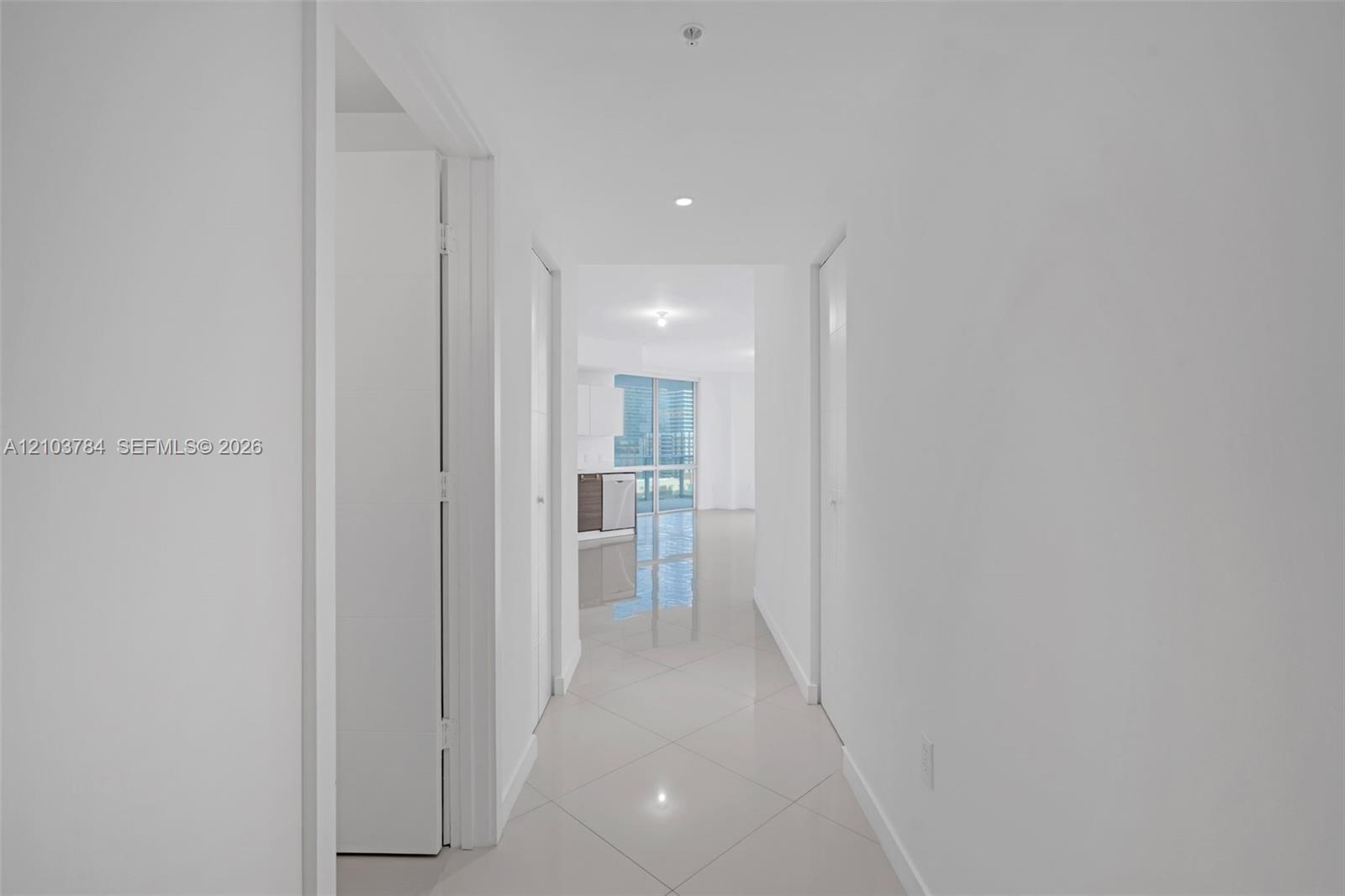 1010 SW 2nd Ave # 1003, Miami FL 33130 photo 4