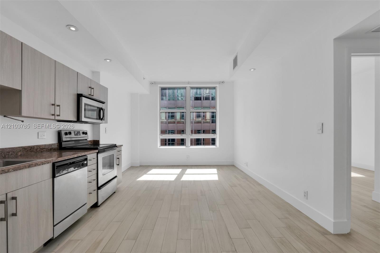 111 E Flagler St # 902, Miami FL 33131 photo 3