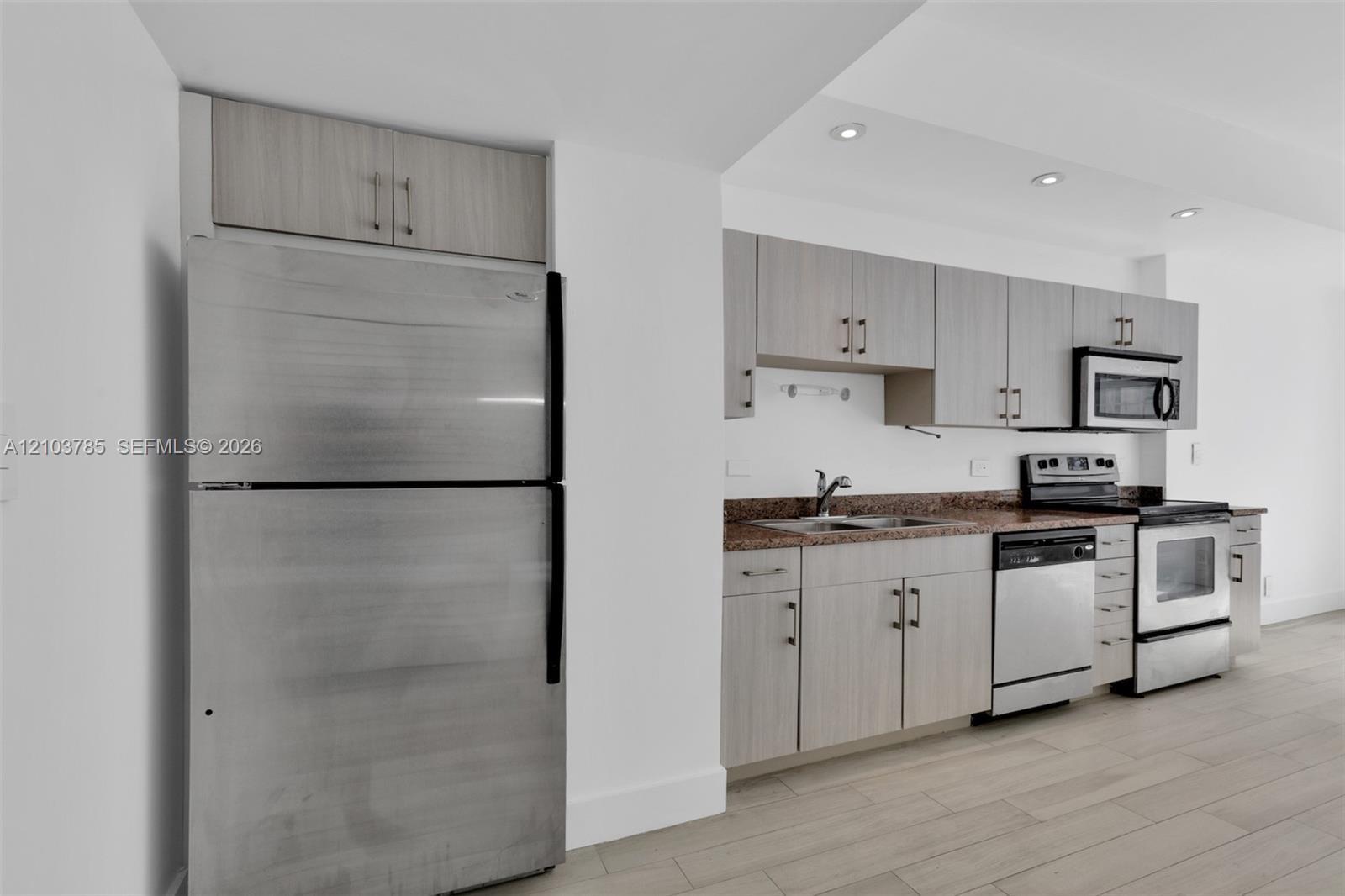 111 E Flagler St # 902, Miami FL 33131 photo 4