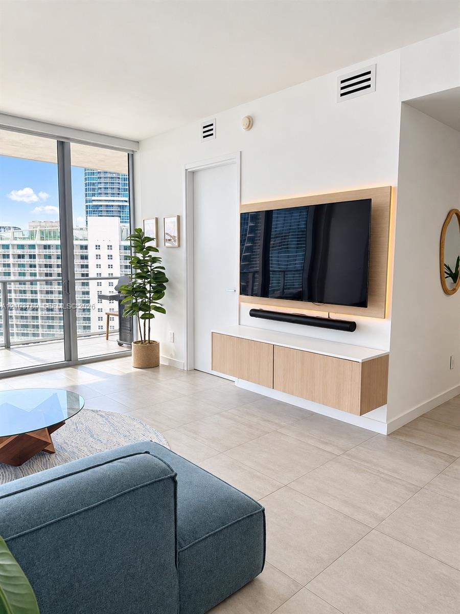 1300 Brickell Bay Dr # 3805, Miami FL 33131 photo 3