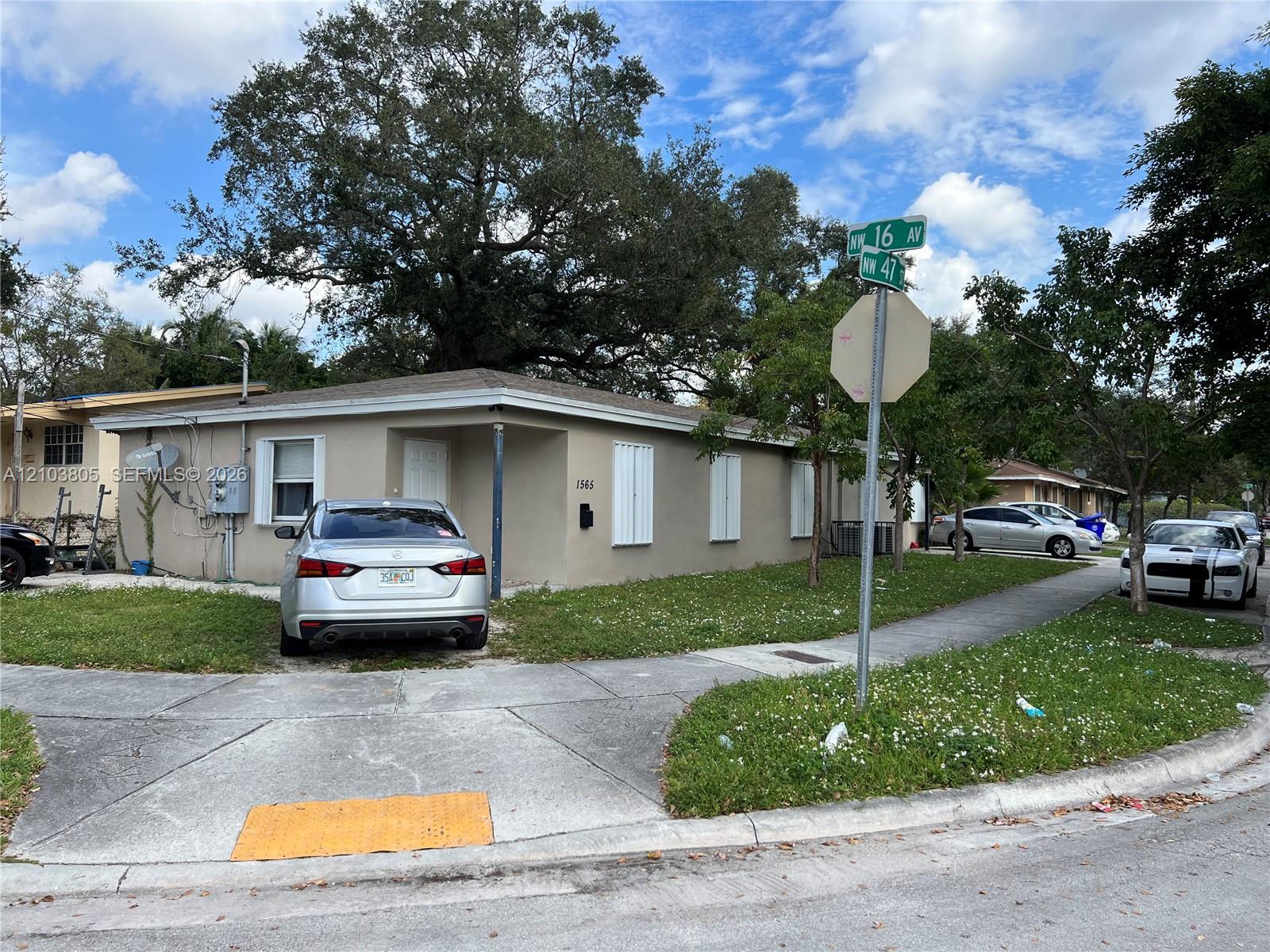 1565 NW 47th St # 1563, Miami FL 33142 photo 3