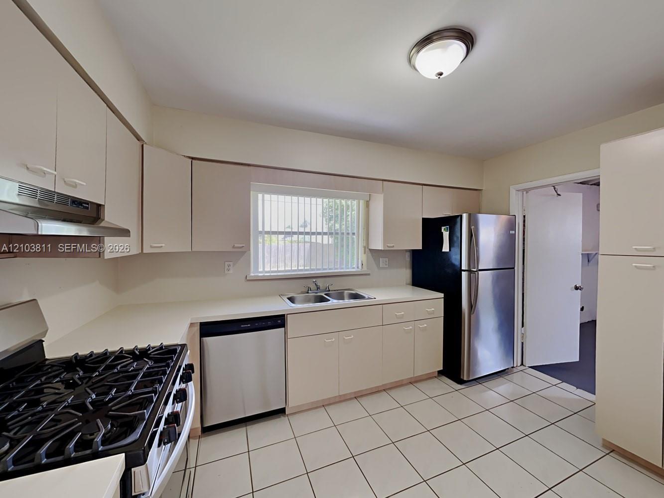 Cutler Bay, FL 33157 photo 3