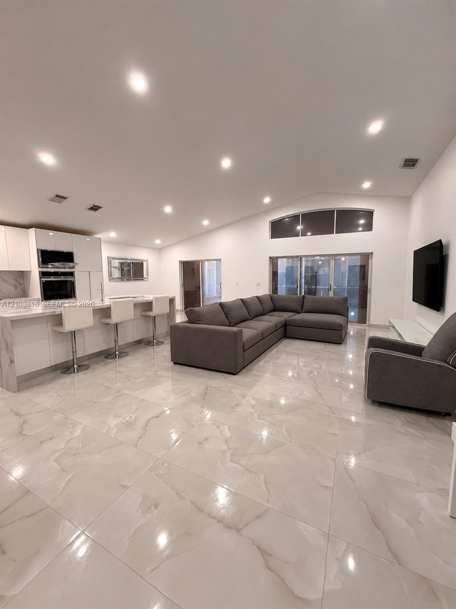 5292 SW 38th Ave, Hollywood FL 33312 photo 5