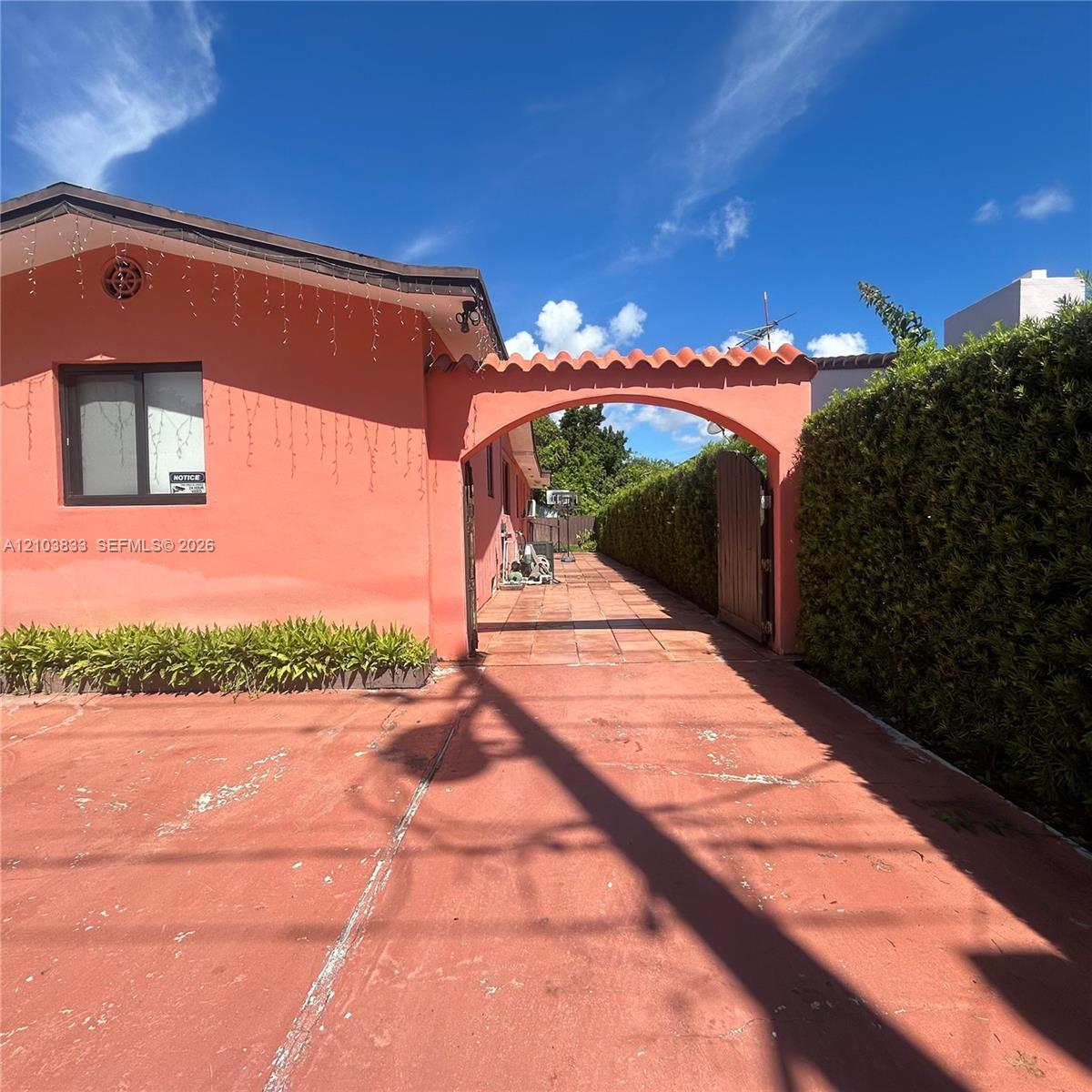 2331 SW 7th St, Miami FL 33135 photo 4
