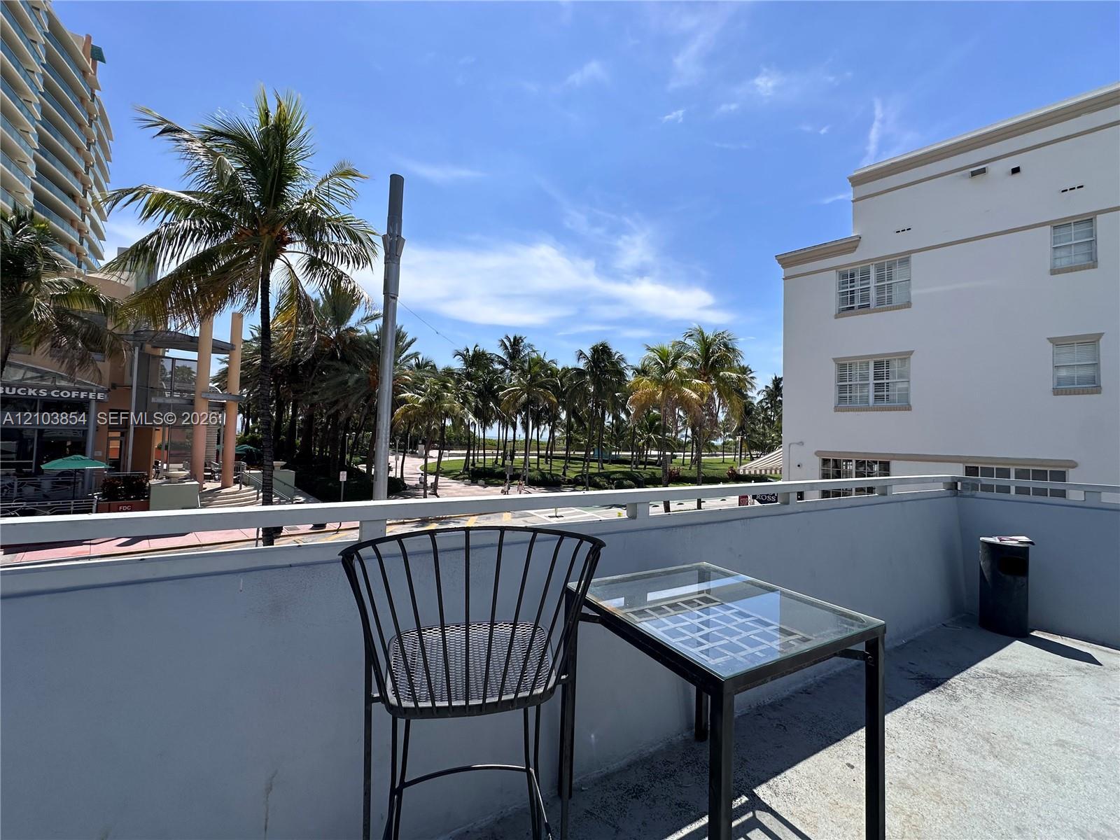 1446 Ocean Dr # 28, Miami Beach FL 33139 photo 2