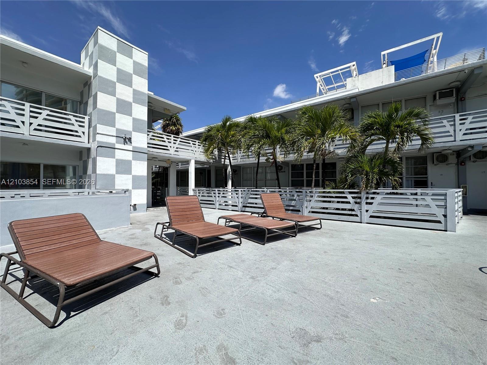 1446 Ocean Dr # 28, Miami Beach FL 33139 photo 4