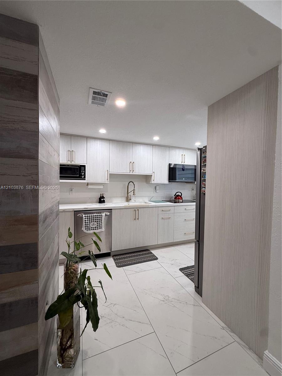 14121 SW 66th St # G5, Miami FL 33183 photo 5