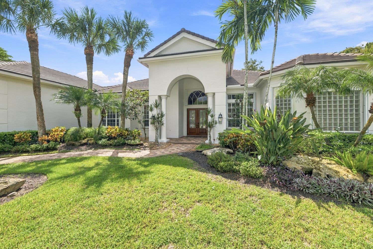 17104 GULF PINE Circle, Wellington FL 33414 photo 2