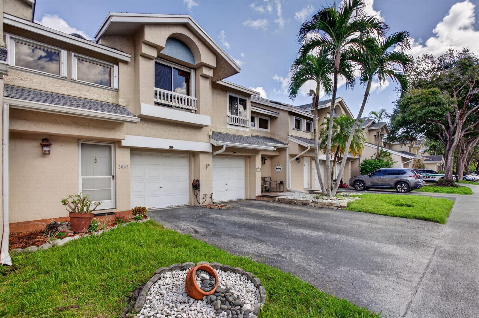 2047 DISCOVERY Circle E, Deerfield Beach FL 33442 photo 3