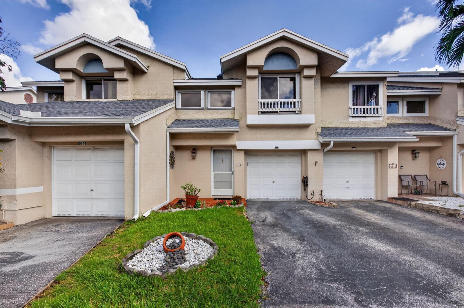 2047 DISCOVERY Circle E, Deerfield Beach FL 33442 photo 4