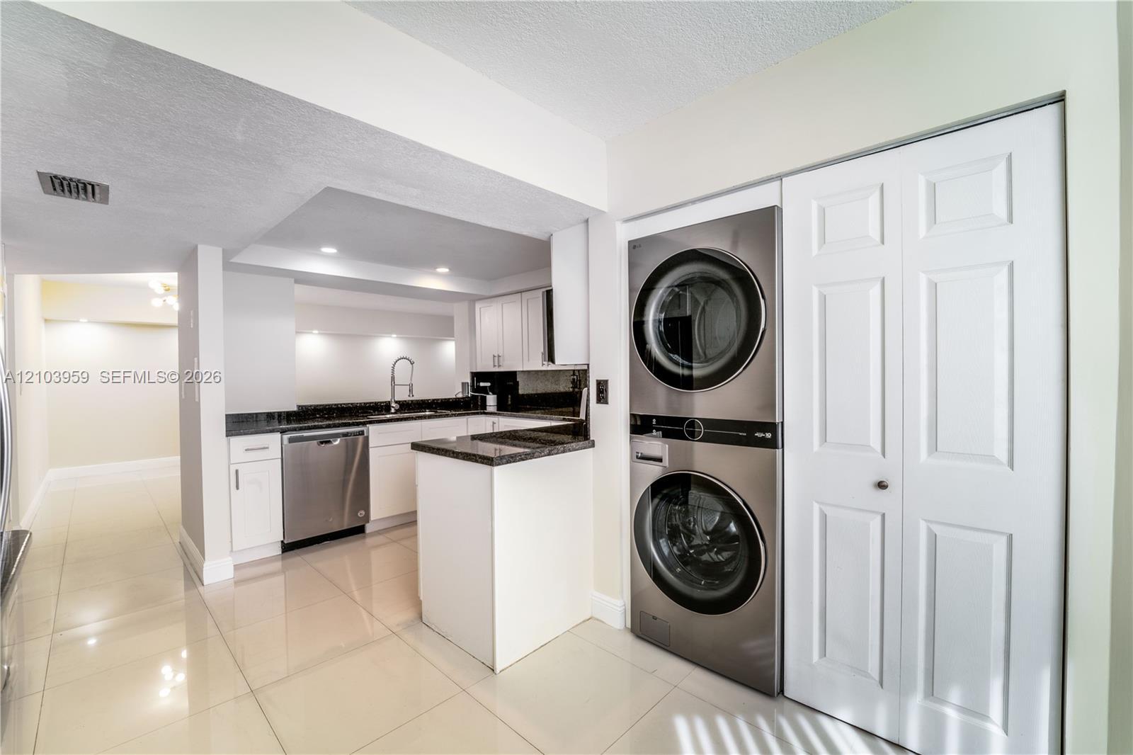 1900 Sabal Palm Dr # 106, Davie FL 33324 photo 5