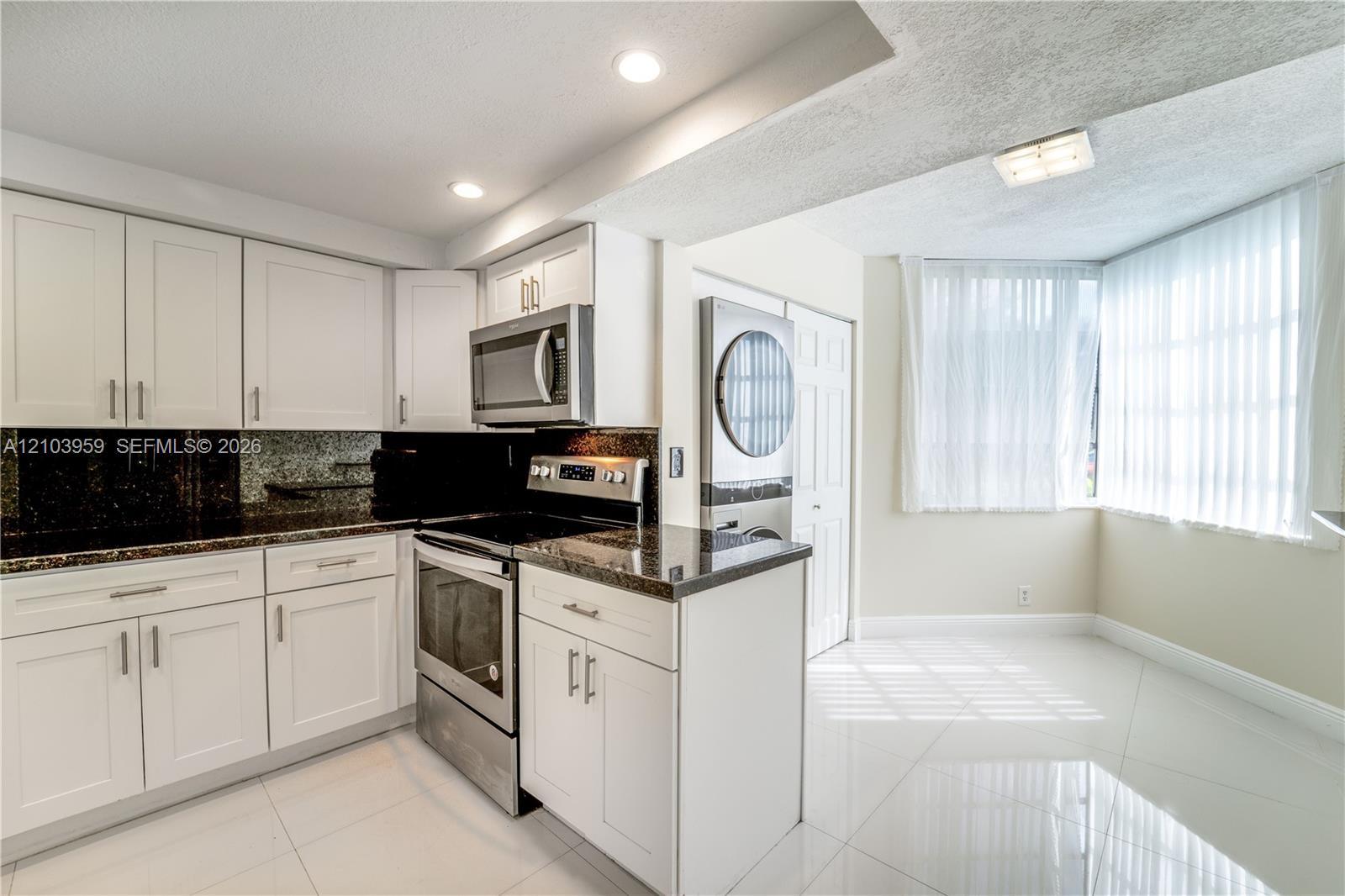 1900 Sabal Palm Dr # 106, Davie FL 33324 photo 4