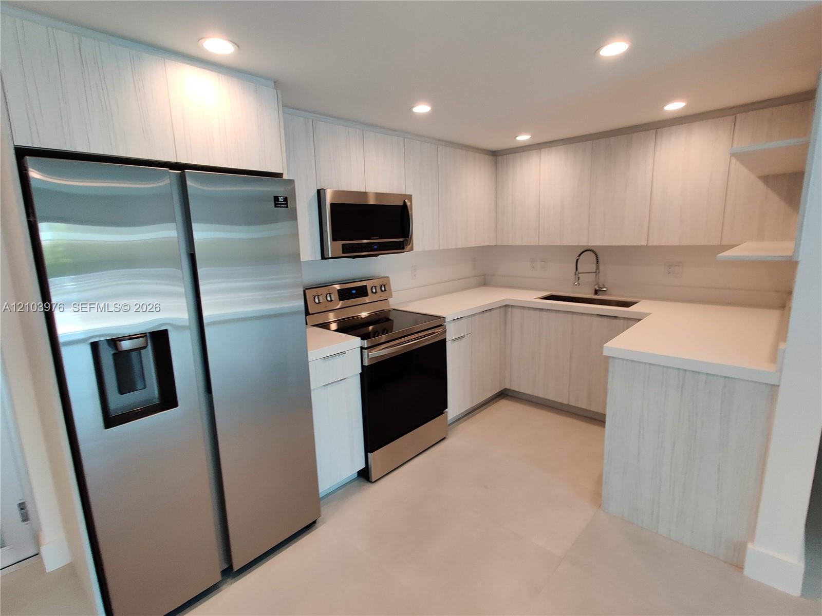 3755 NE 167th St # 23, North Miami Beach FL 33160 photo 2