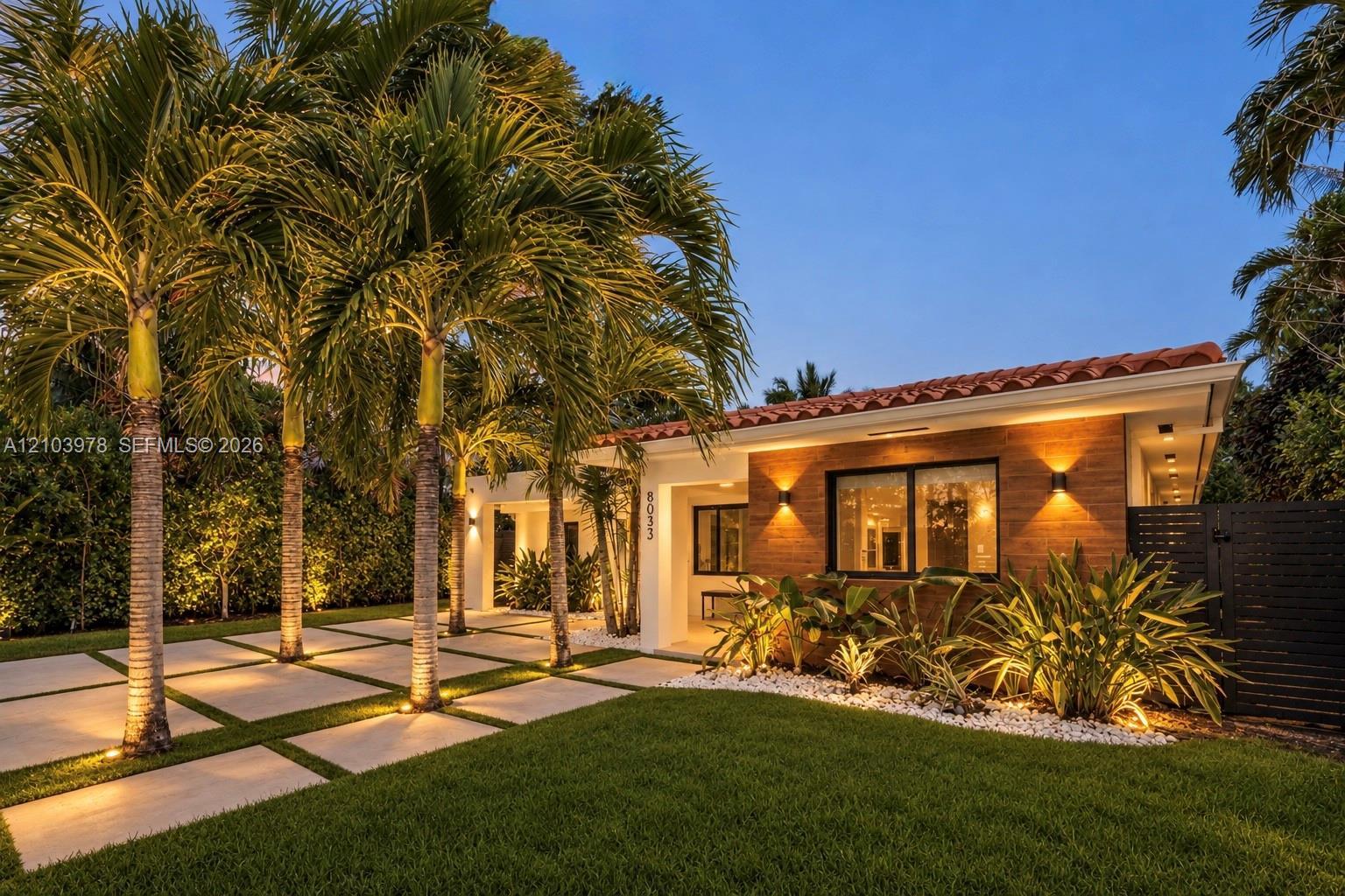 8033 Noremac Ave, Miami Beach FL 33141 photo 2