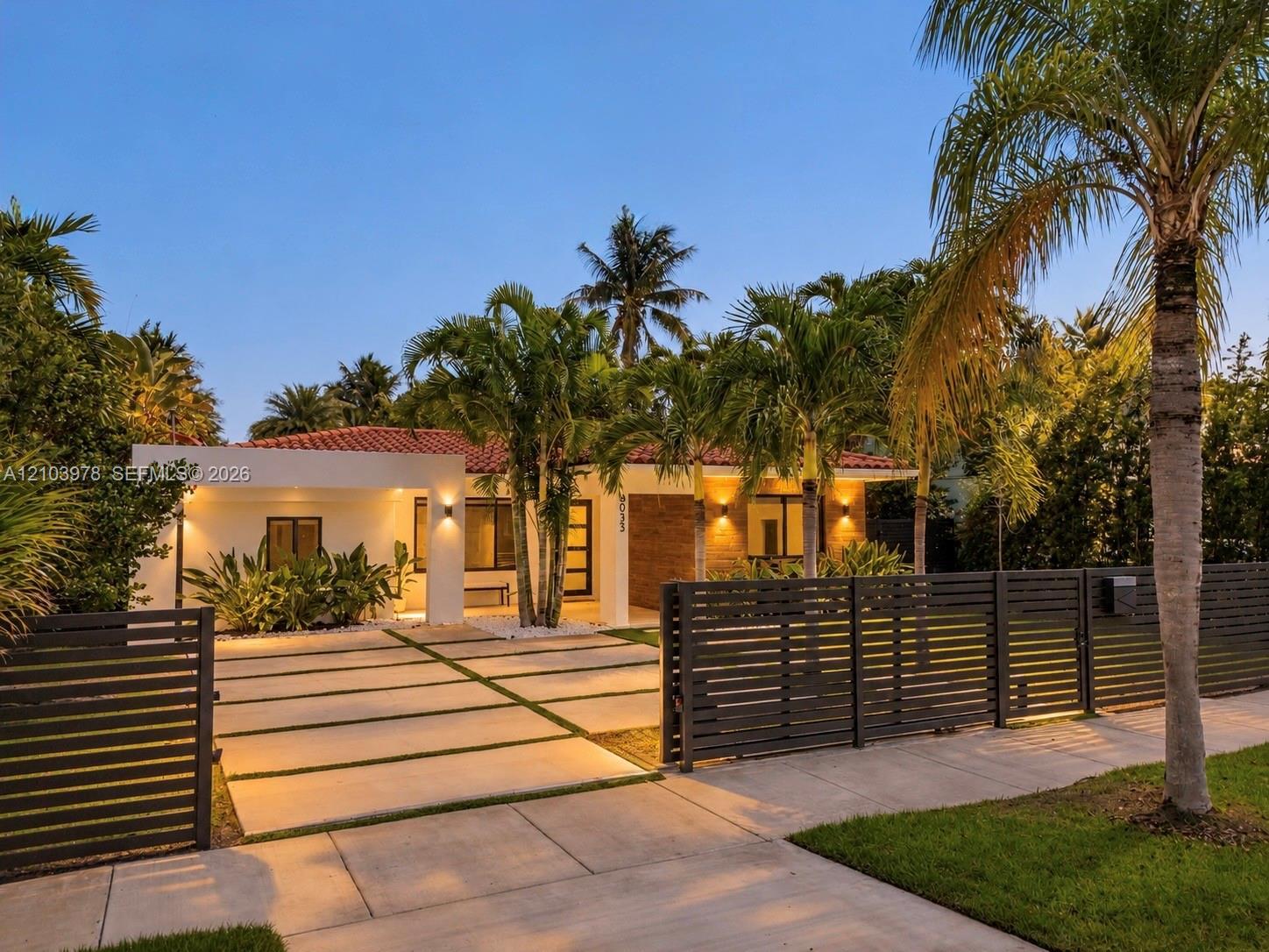 8033 Noremac Ave, Miami Beach FL 33141 photo 3