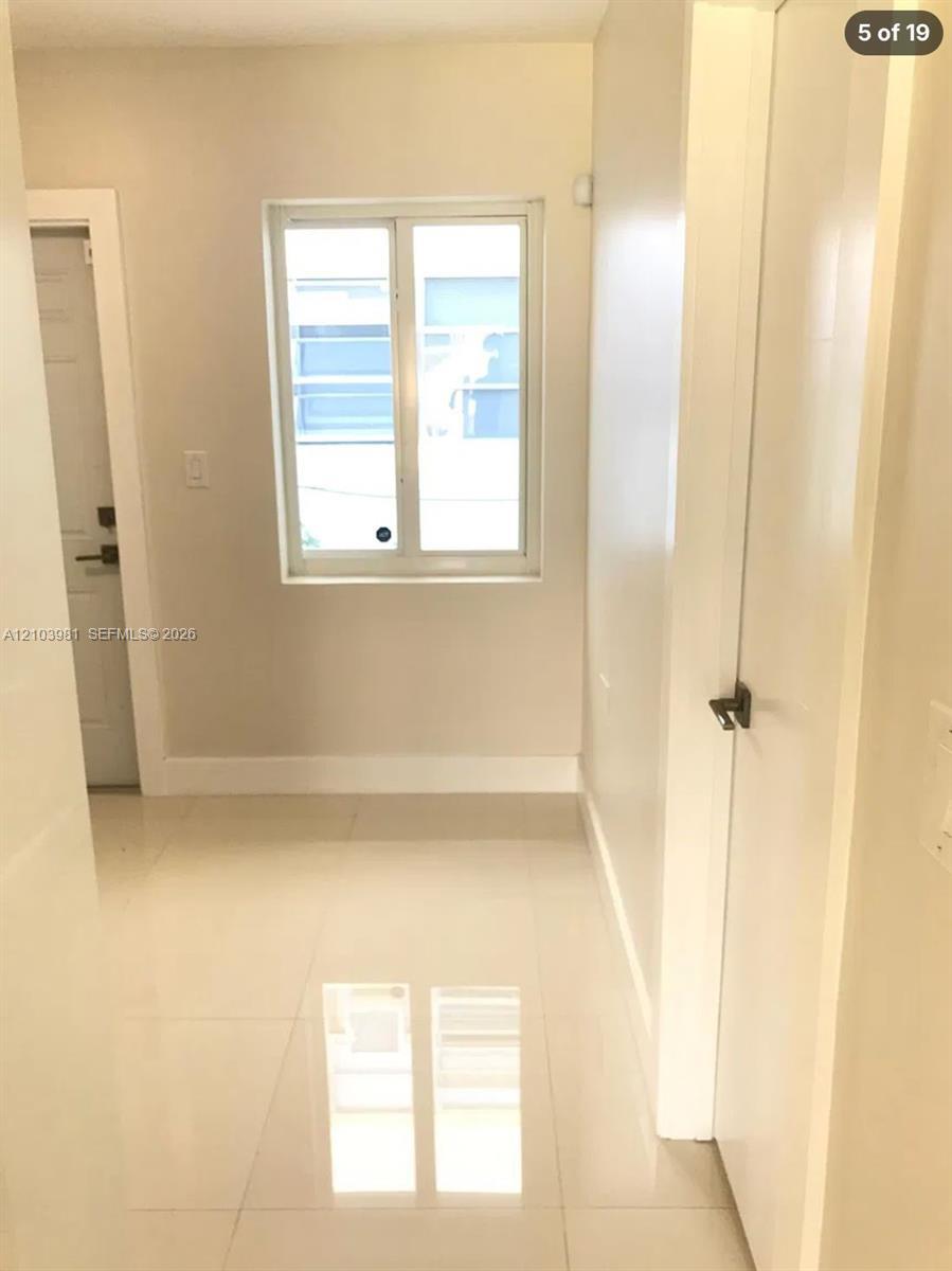 2121 NE 167th St # 3, North Miami Beach FL 33162 photo 2