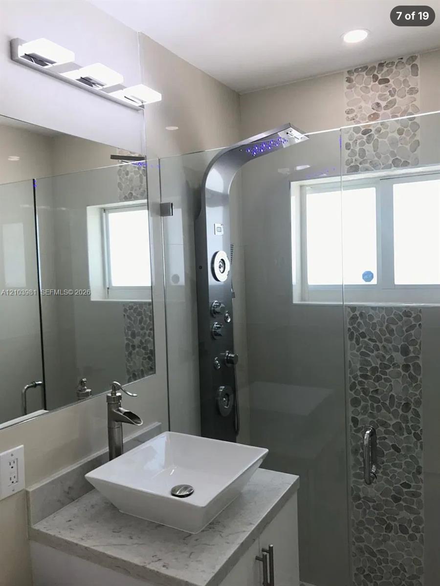 2121 NE 167th St # 3, North Miami Beach FL 33162 photo 4