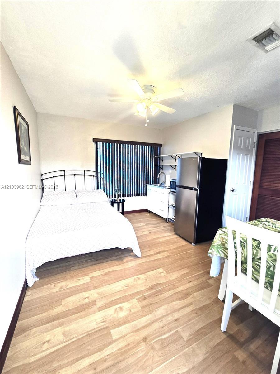 Miami, FL 33173 photo 2