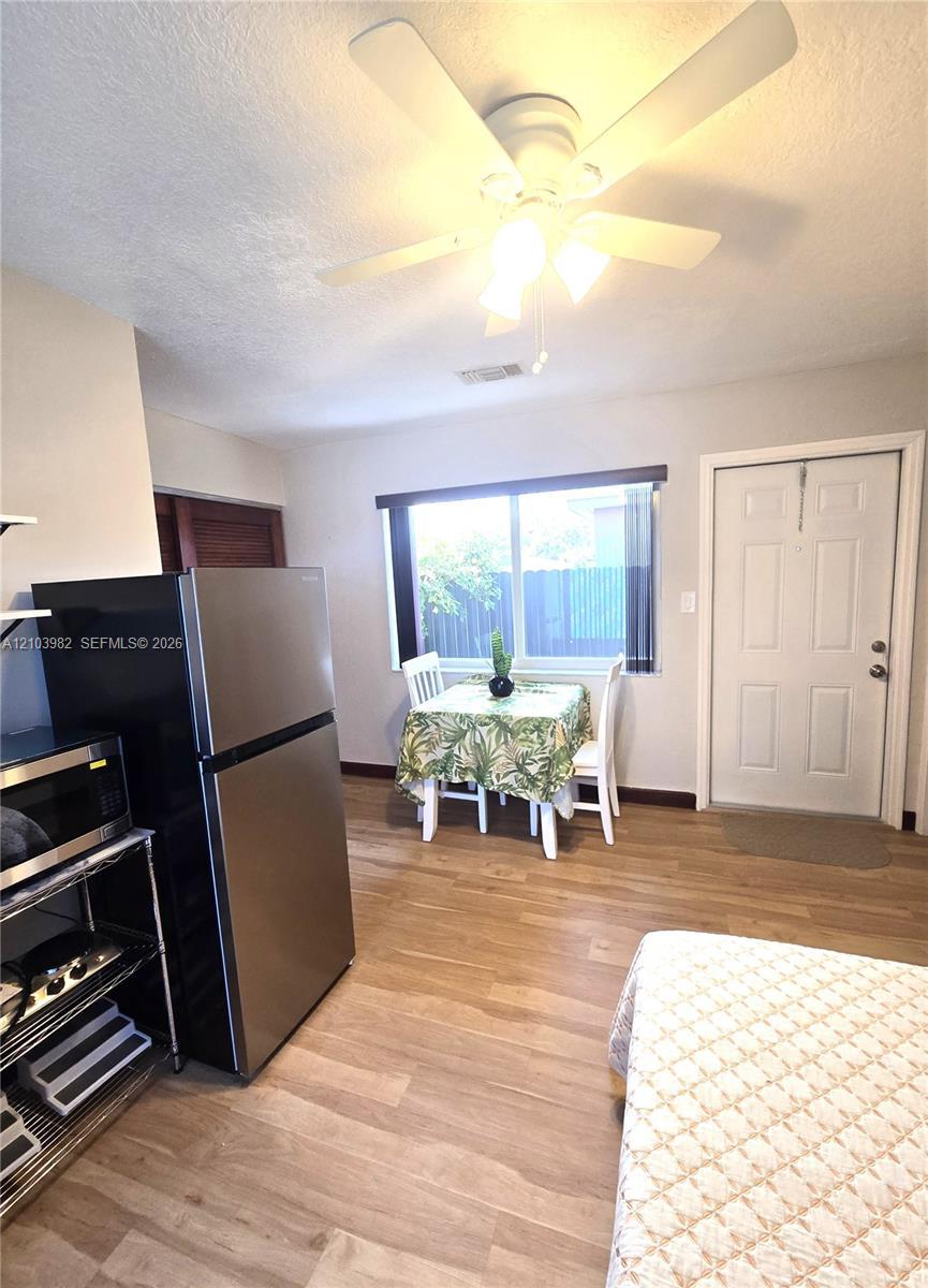 Miami, FL 33173 photo 3