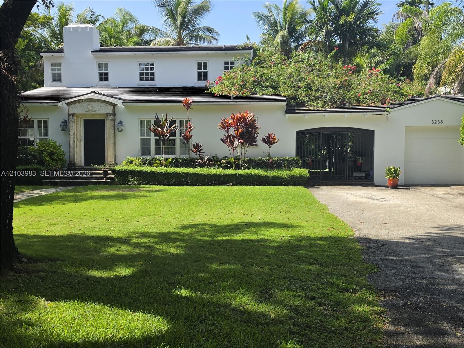 3238 Riviera Dr # 0, Coral Gables FL 33134