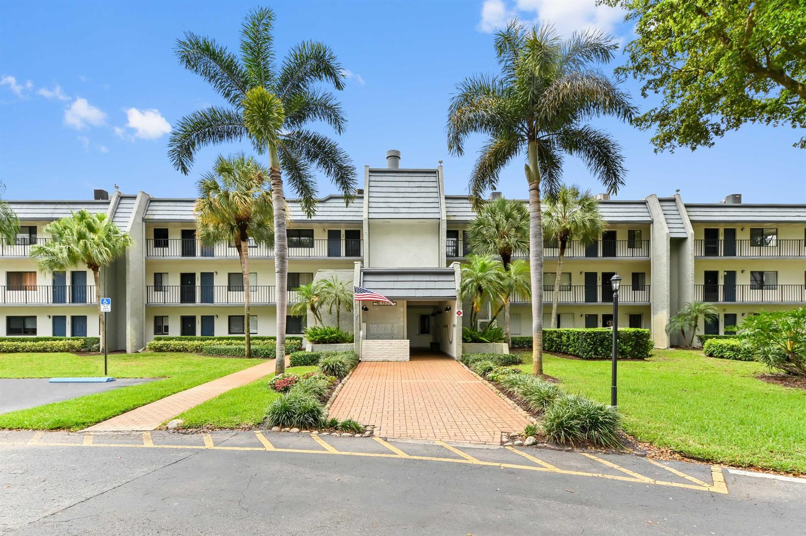4793 Esedra Court # 307, Lake Worth FL 33467 photo 3