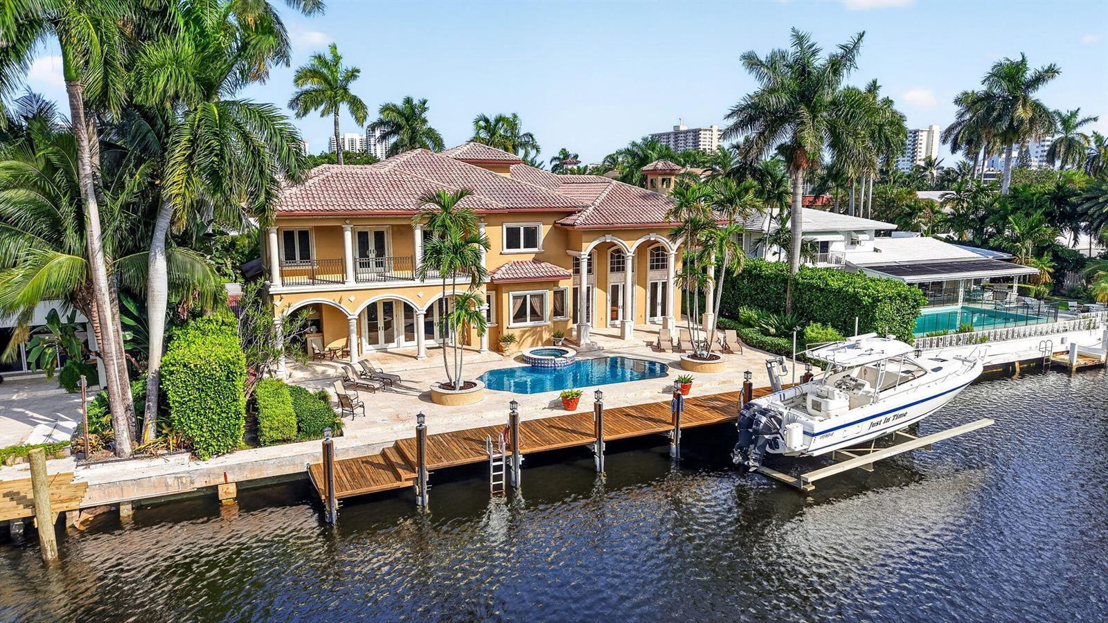 67 ROYAL PALM Drive, Fort Lauderdale FL 33301 photo 2