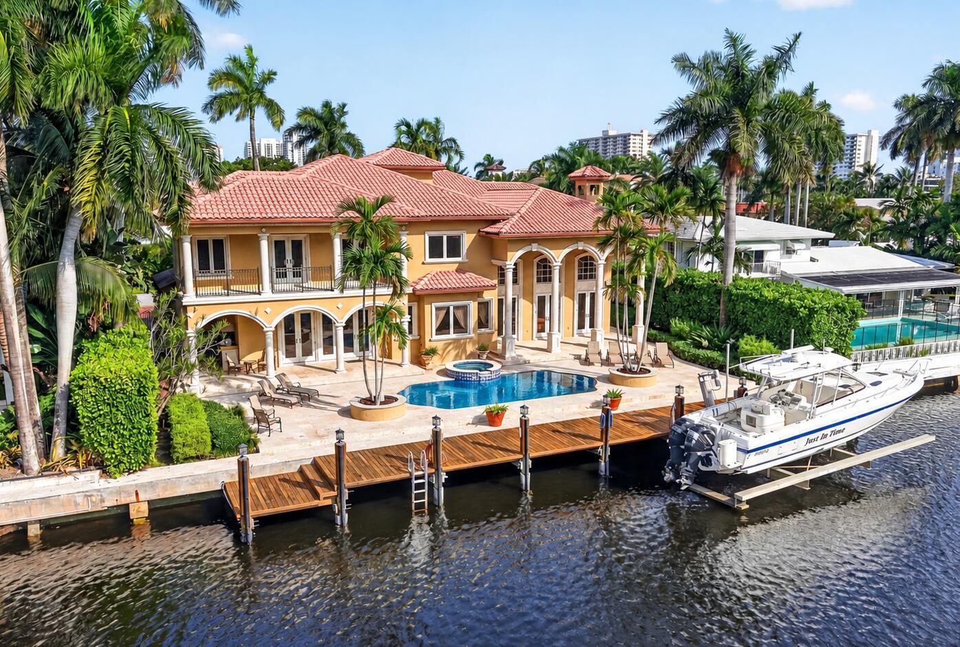 67 ROYAL PALM Drive, Fort Lauderdale FL 33301