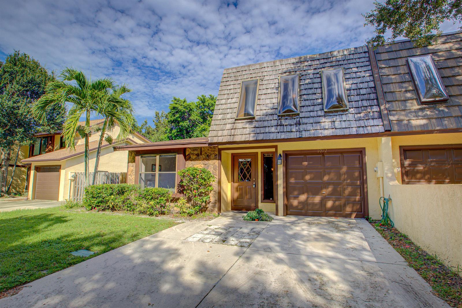 1092 Raintree Court, Palm Beach Gardens FL 33410