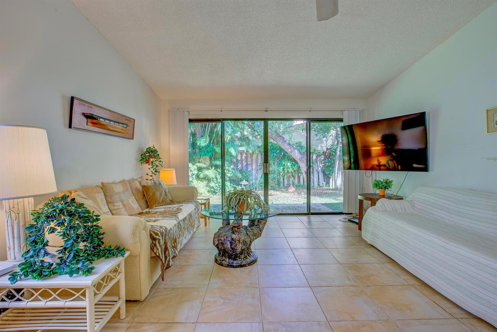 1092 Raintree Court, Palm Beach Gardens FL 33410 photo 5