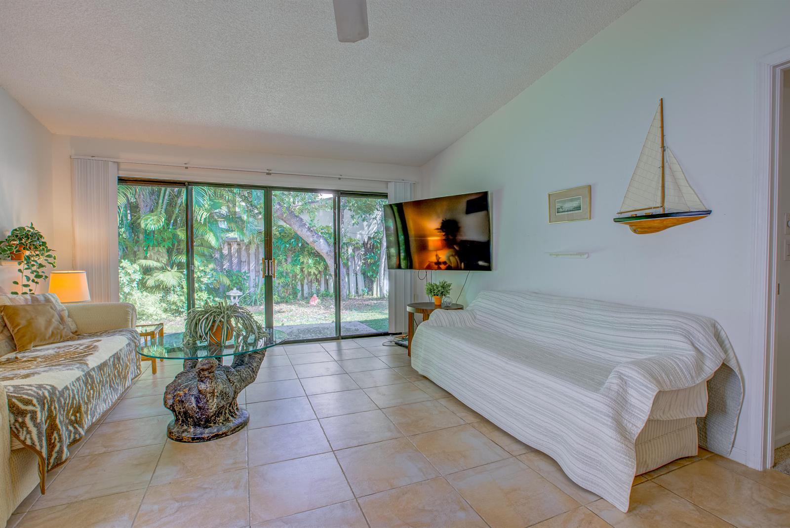 1092 Raintree Court, Palm Beach Gardens FL 33410 photo 4