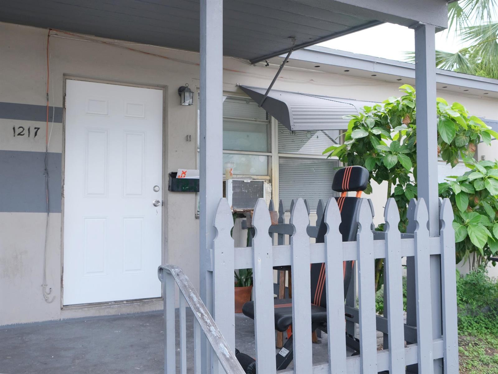 1215 7TH Avenue N # 1217, FL 33460 photo 2