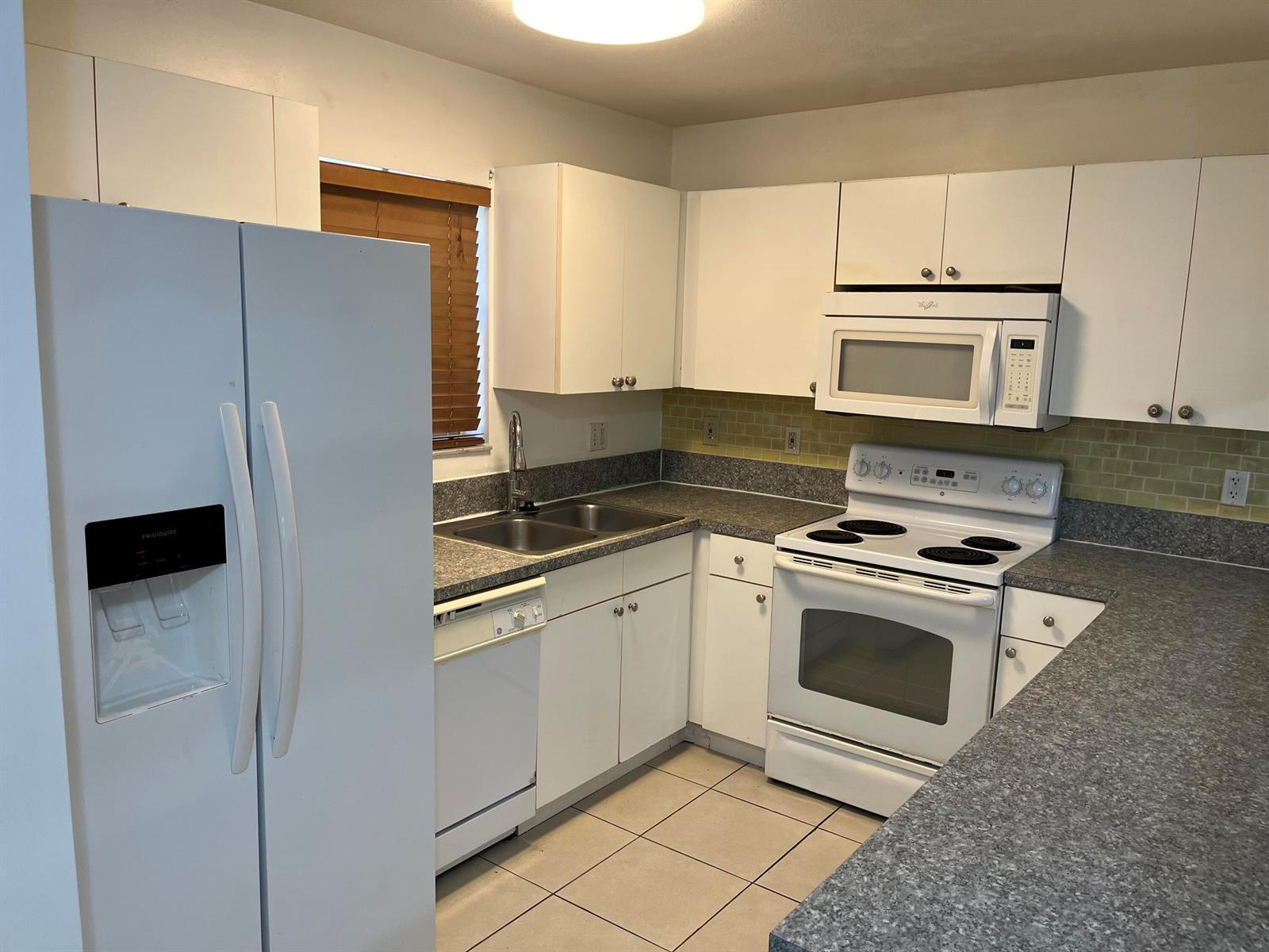 2314 Johnson Street # 2A, Hollywood FL 33020 photo 2