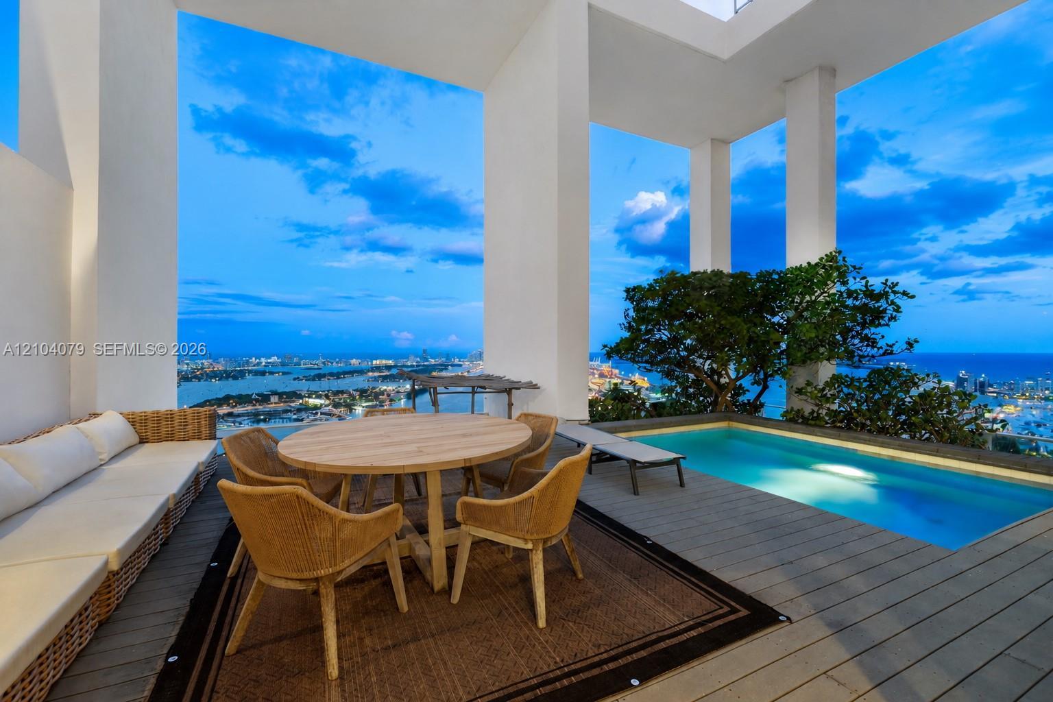 1040 Biscayne Blvd # 4602, Miami FL 33132 photo 2