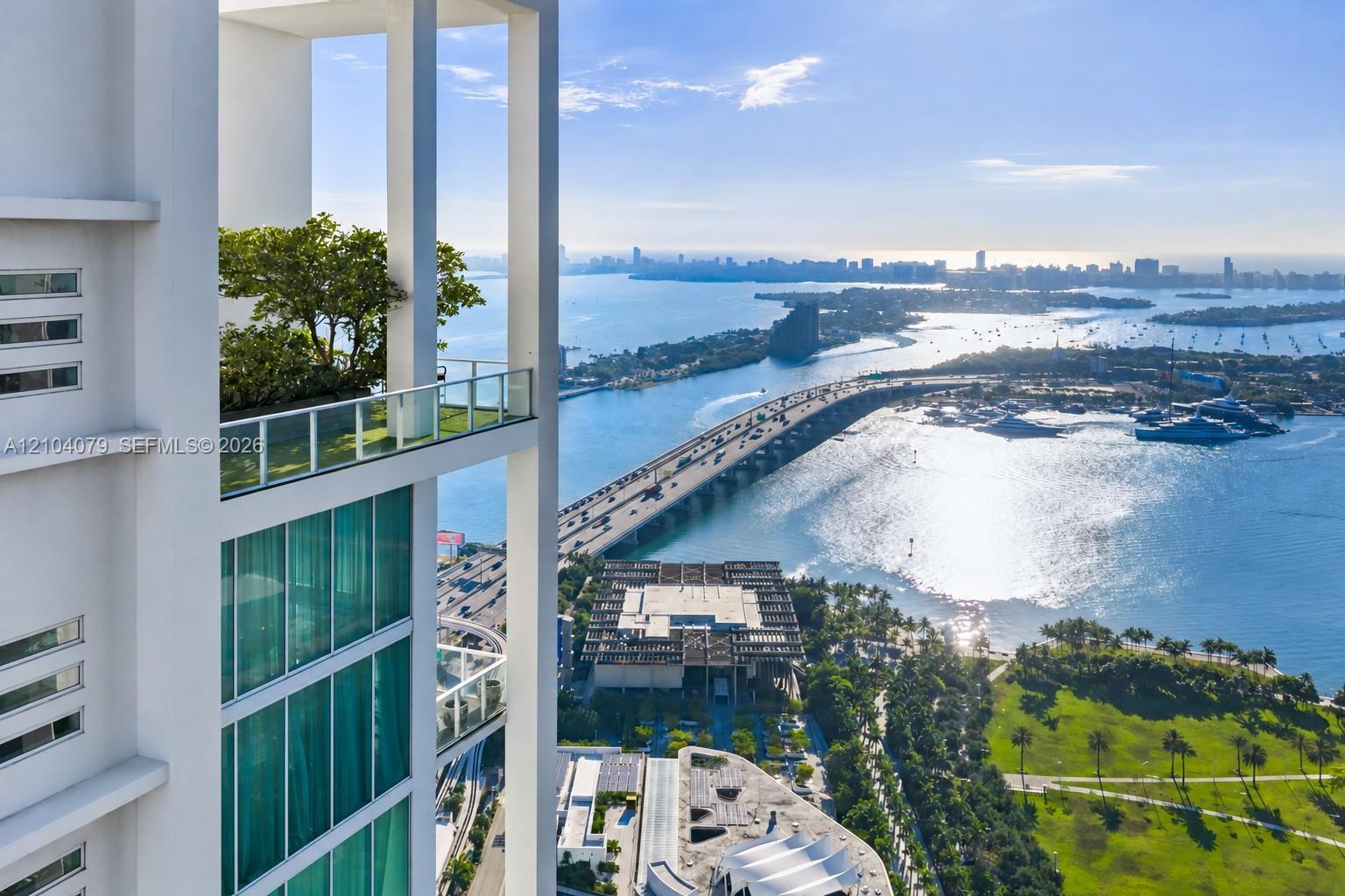1040 Biscayne Blvd # 4602, Miami FL 33132 photo 3