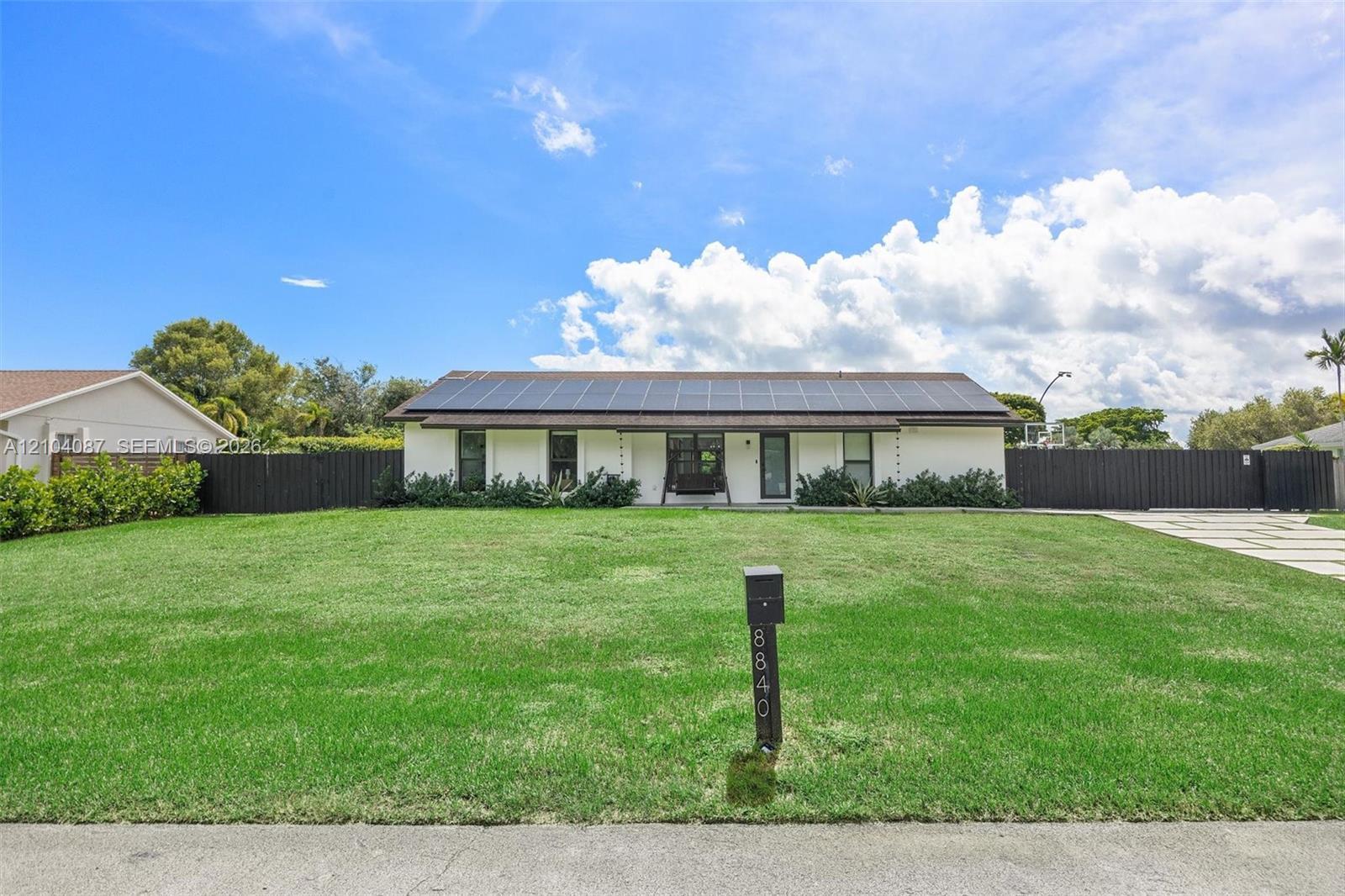 8840 SW 181st Ter, Palmetto Bay FL 33157 photo 2