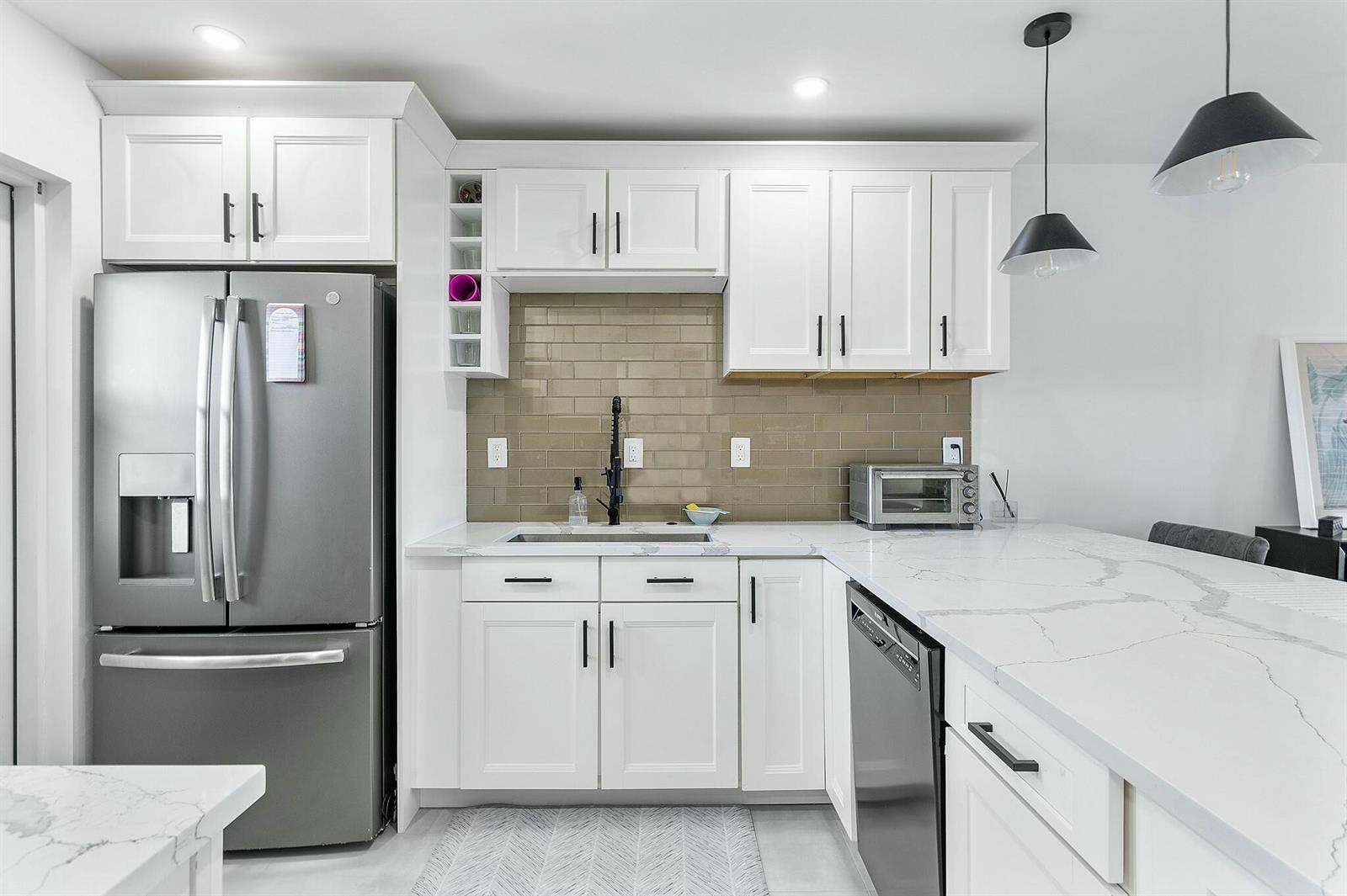 330 N Federal Highway # 211, Deerfield Beach FL 33441 photo 3