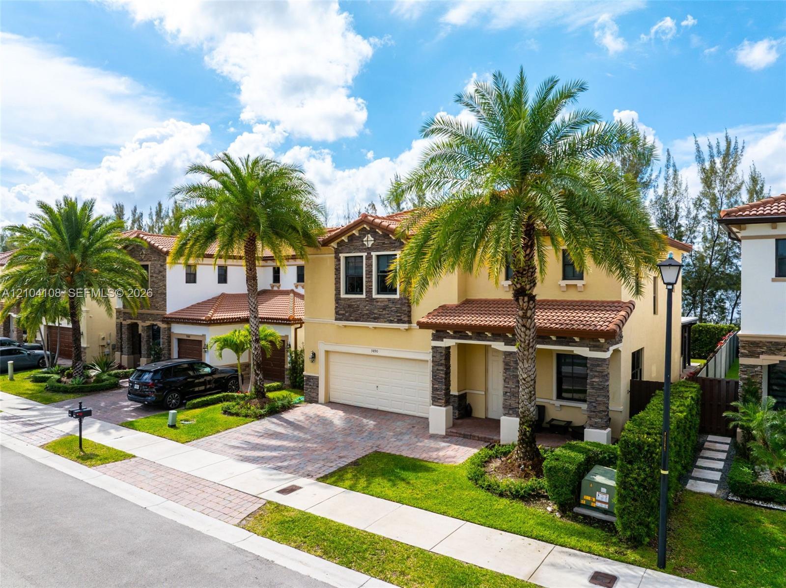 9890 NW 86th Ter, Doral FL 33178 photo 2