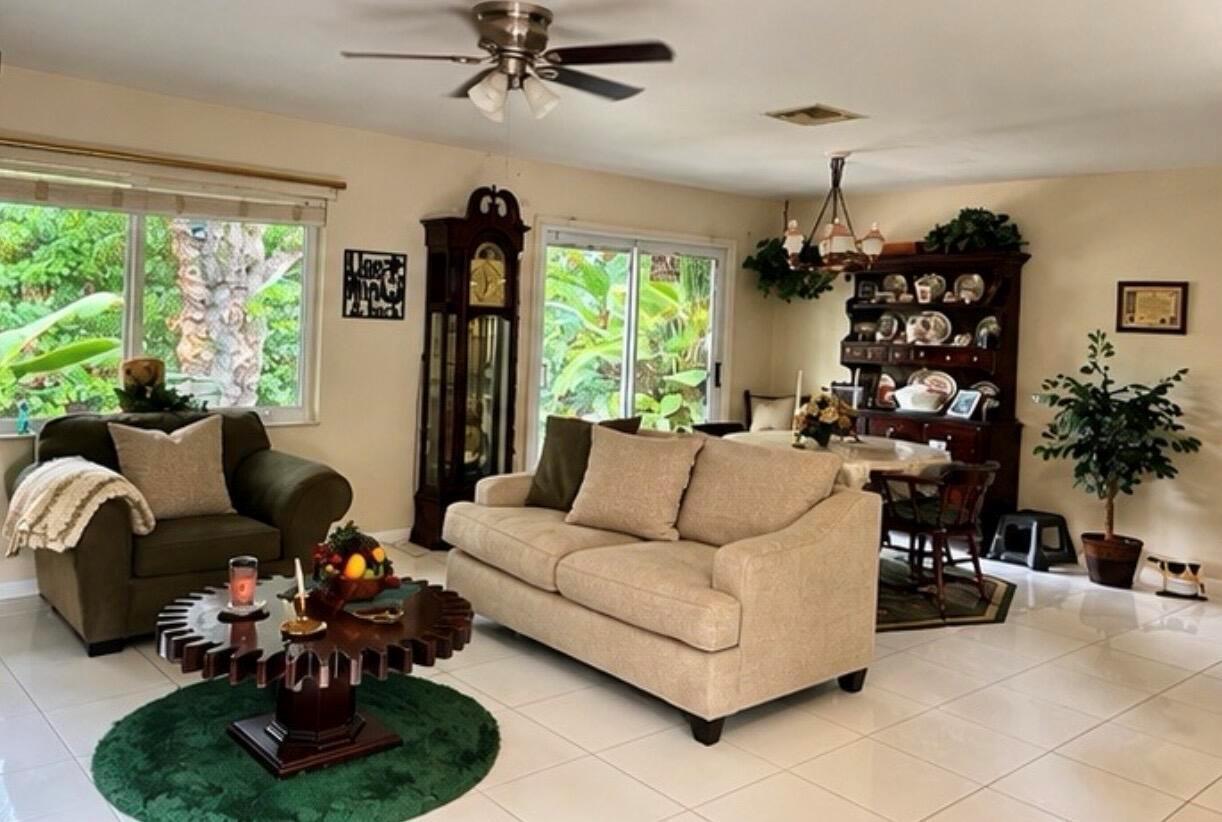 400 SW NATURA Avenue, Deerfield Beach FL 33441 photo 2