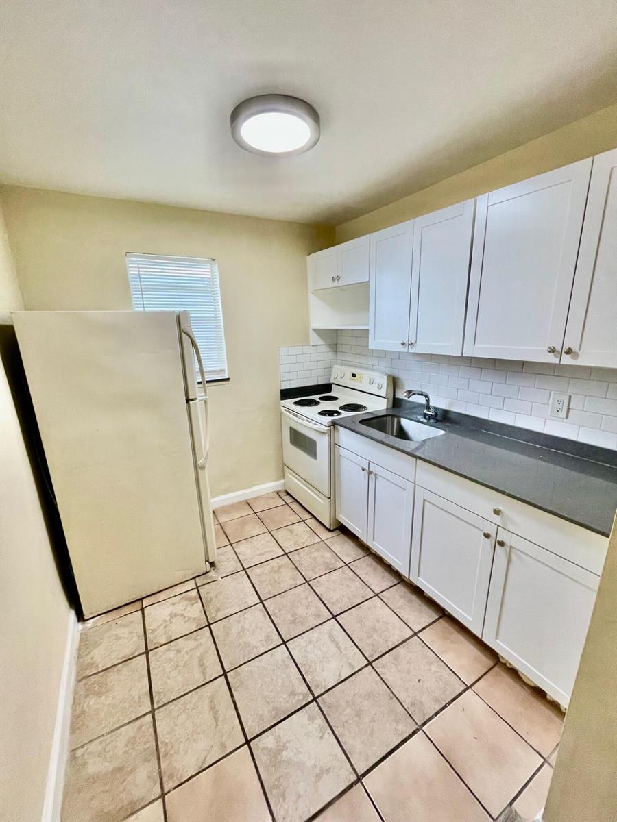 22 NW 8th Avenue # 2, Dania Beach FL 33004 photo 4