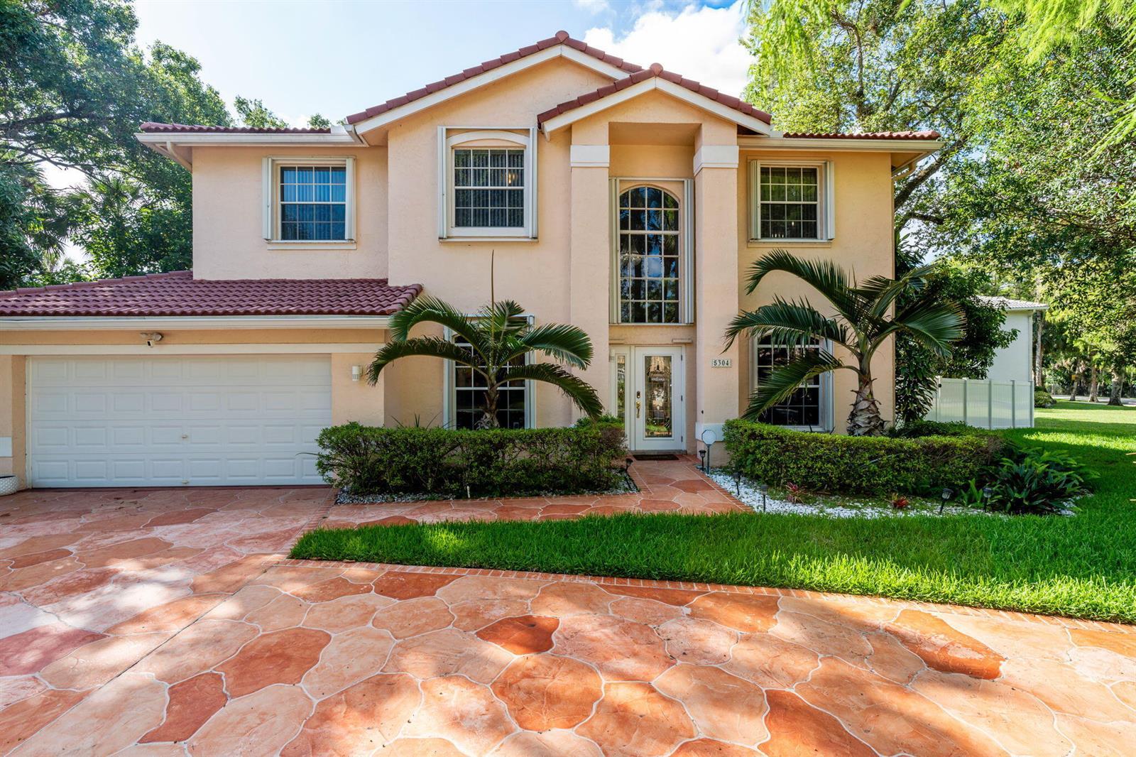 5304 NW 66th Avenue, Lauderhill FL 33319 photo 2