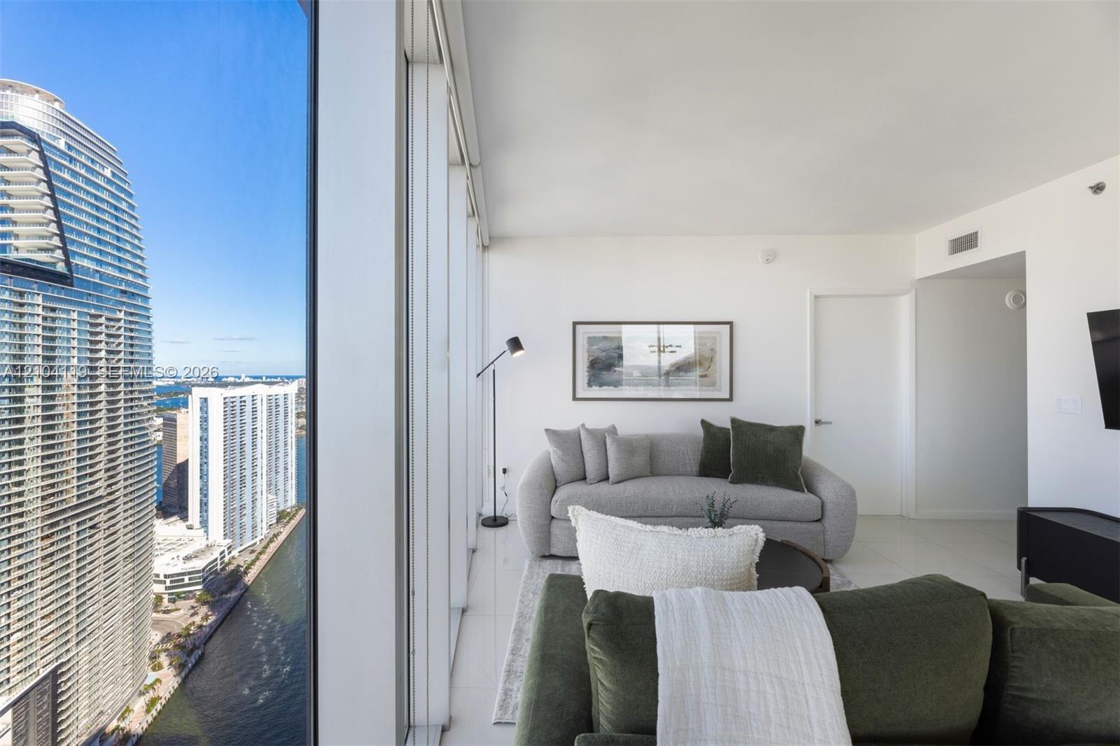 485 Brickell Ave # 4804, Miami FL 33131