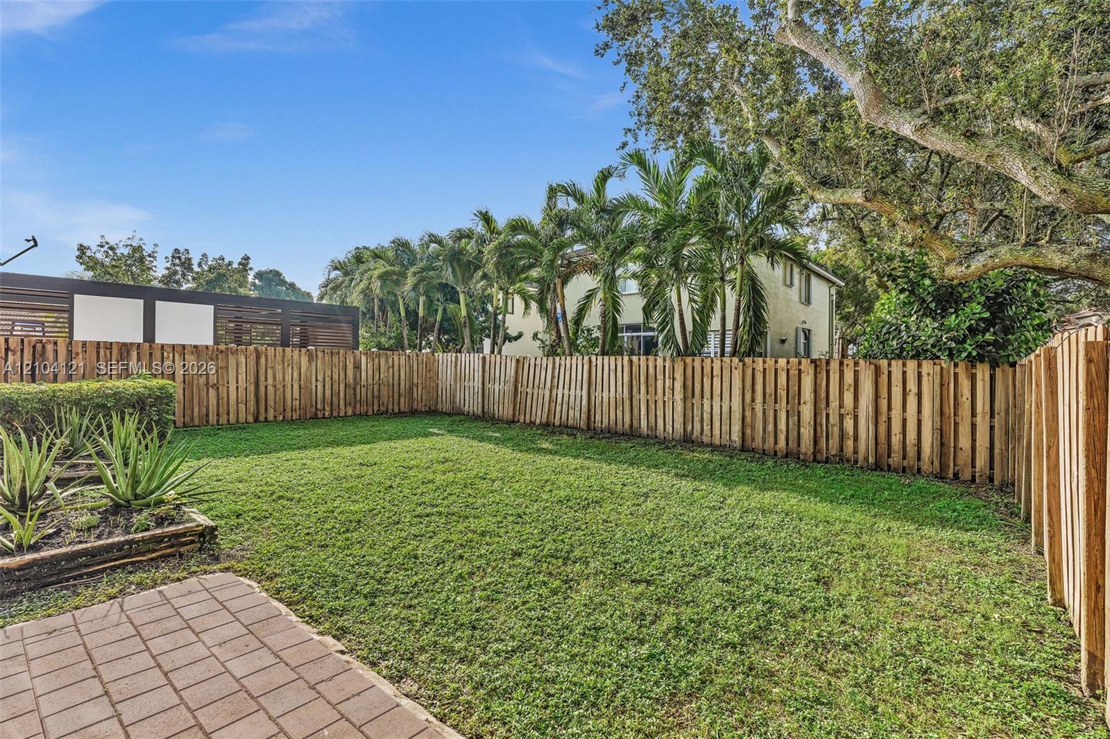 7792 NW 18th St, Pembroke Pines FL 33024 photo 5