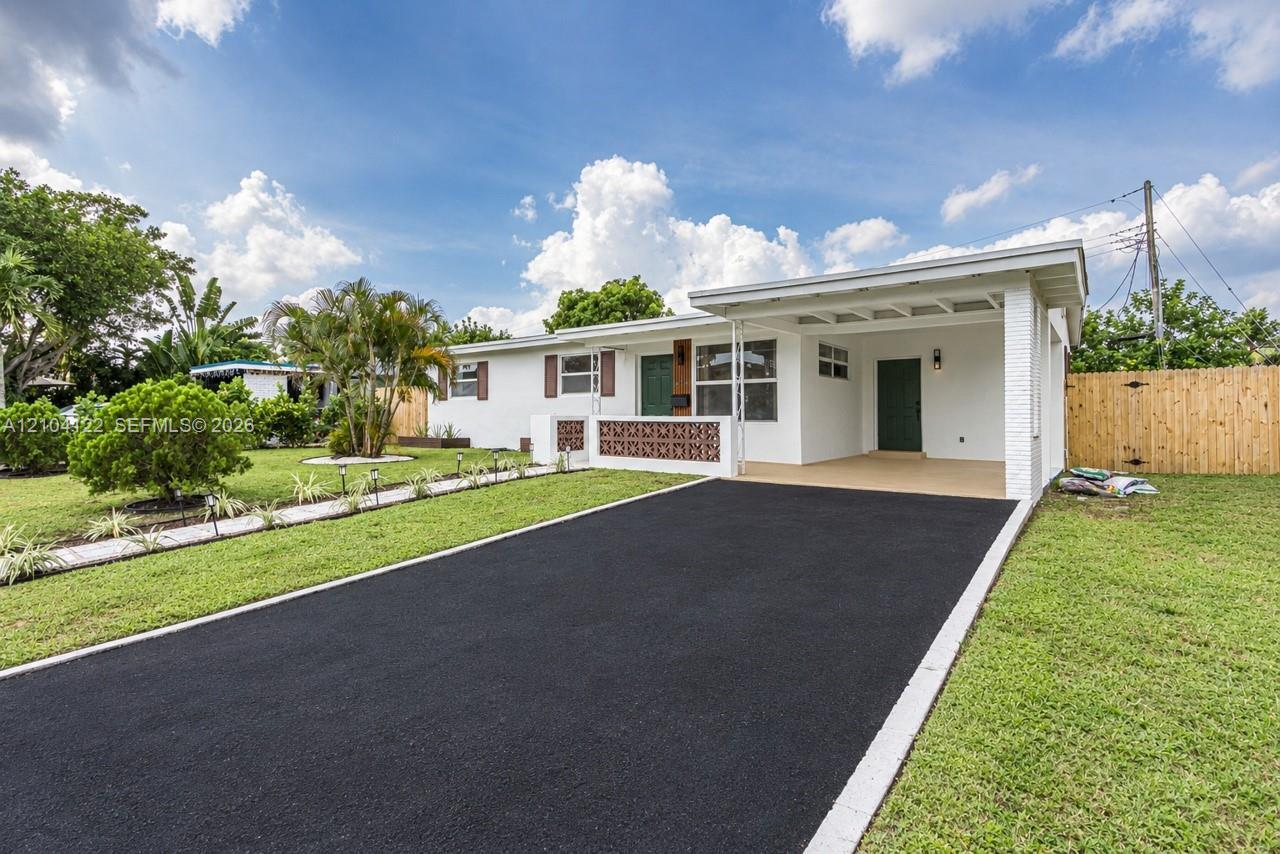 471 SW 27th Ter, Fort Lauderdale FL 33312 photo 2