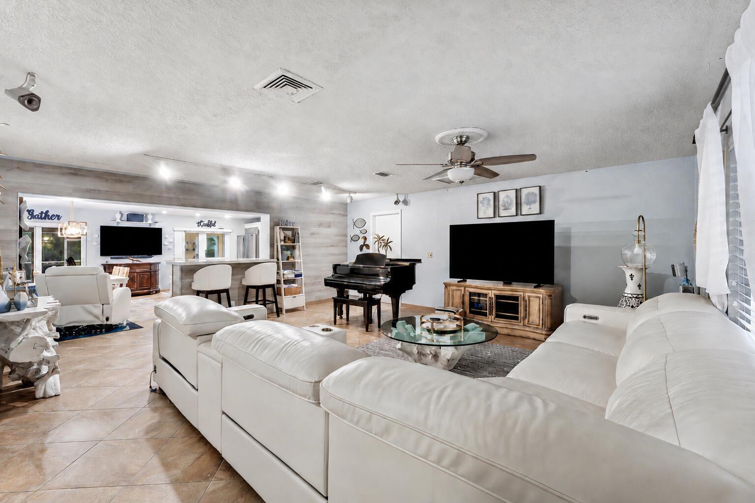 949 Laurel Road, North Palm Beach FL 33408 photo 5