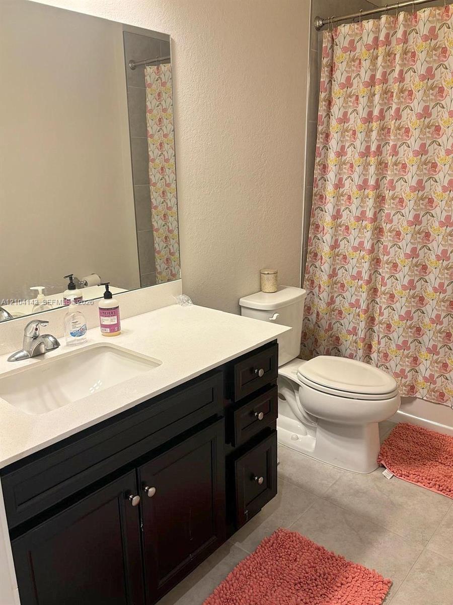 1045 NW 4th Ter, Florida City FL 33034 photo 3