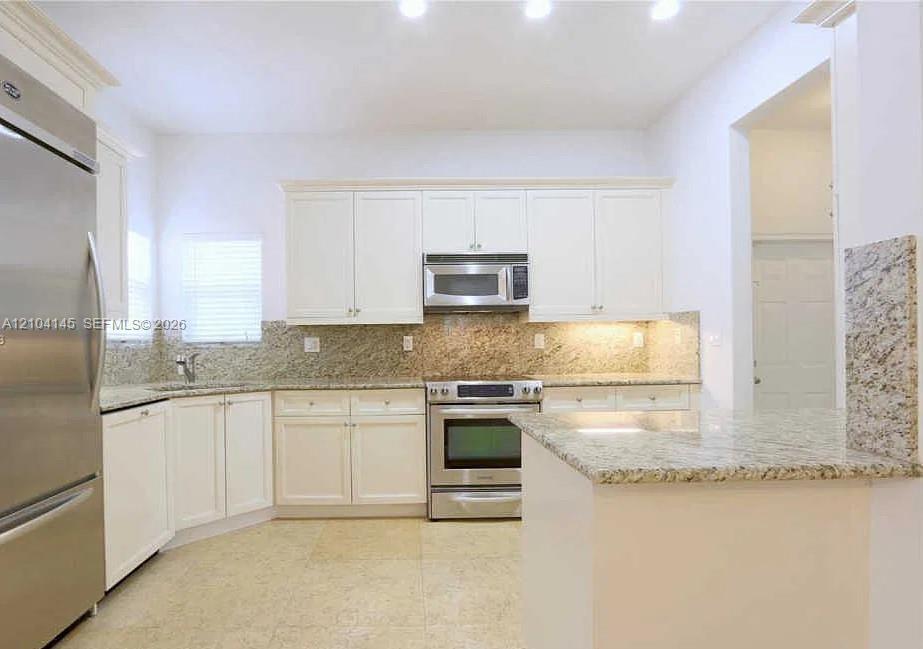 578 Loretto Ave # 5, Coral Gables FL 33146 photo 2