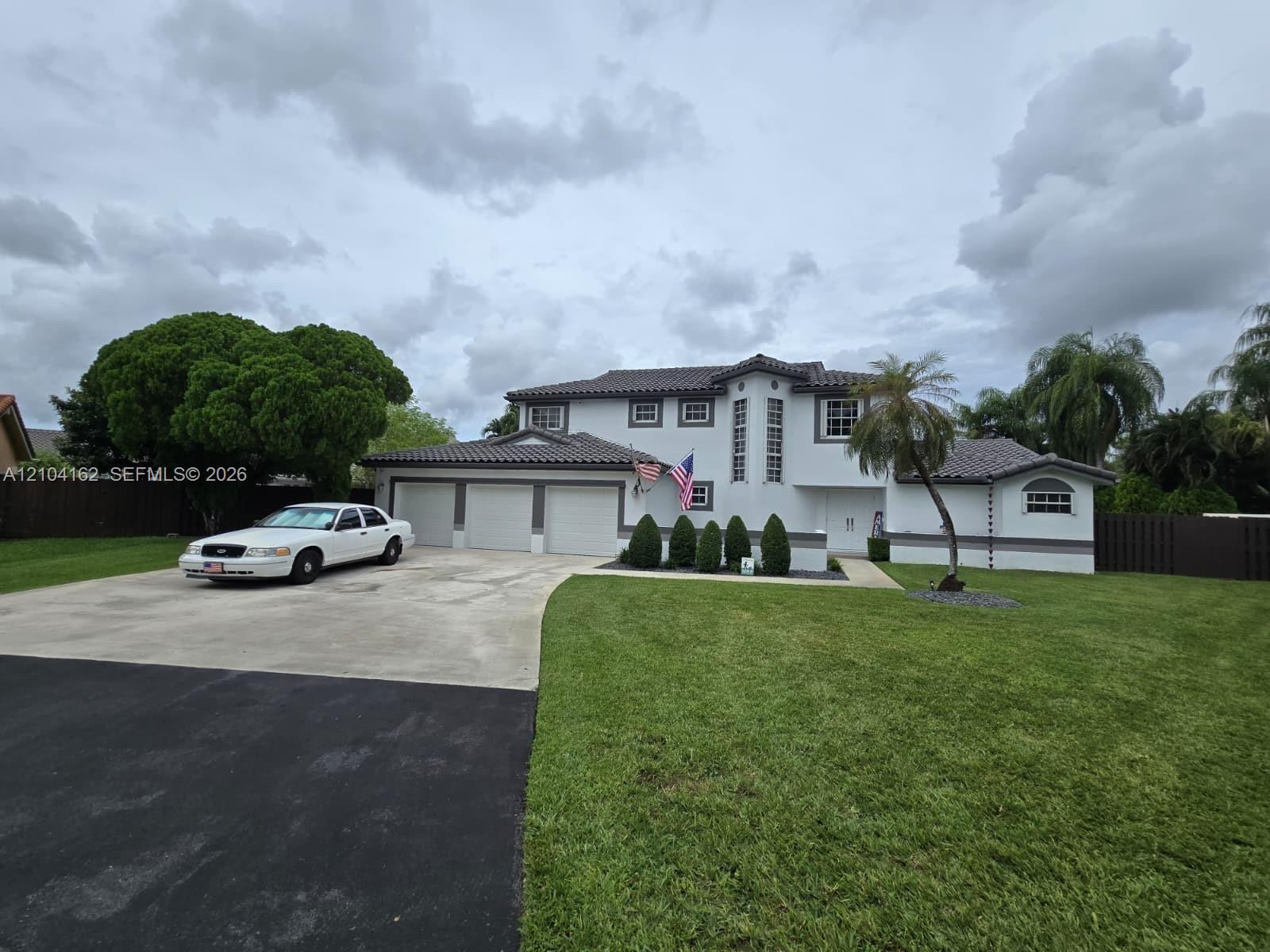 4371 SW 155th Ct, Miami FL 33185 photo 2