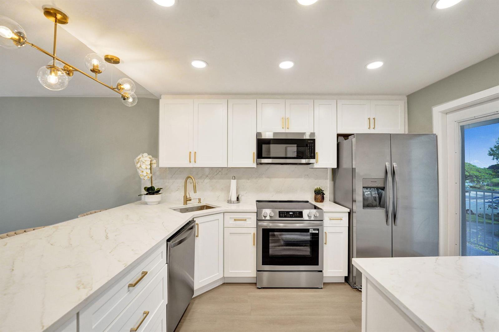 3010 N COURSE Drive # 312, Pompano Beach FL 33069 photo 4