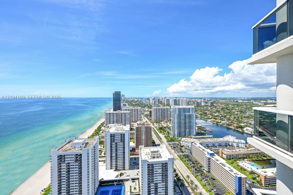 1850 S Ocean Dr, Hallandale Beach FL 33009 photo 4
