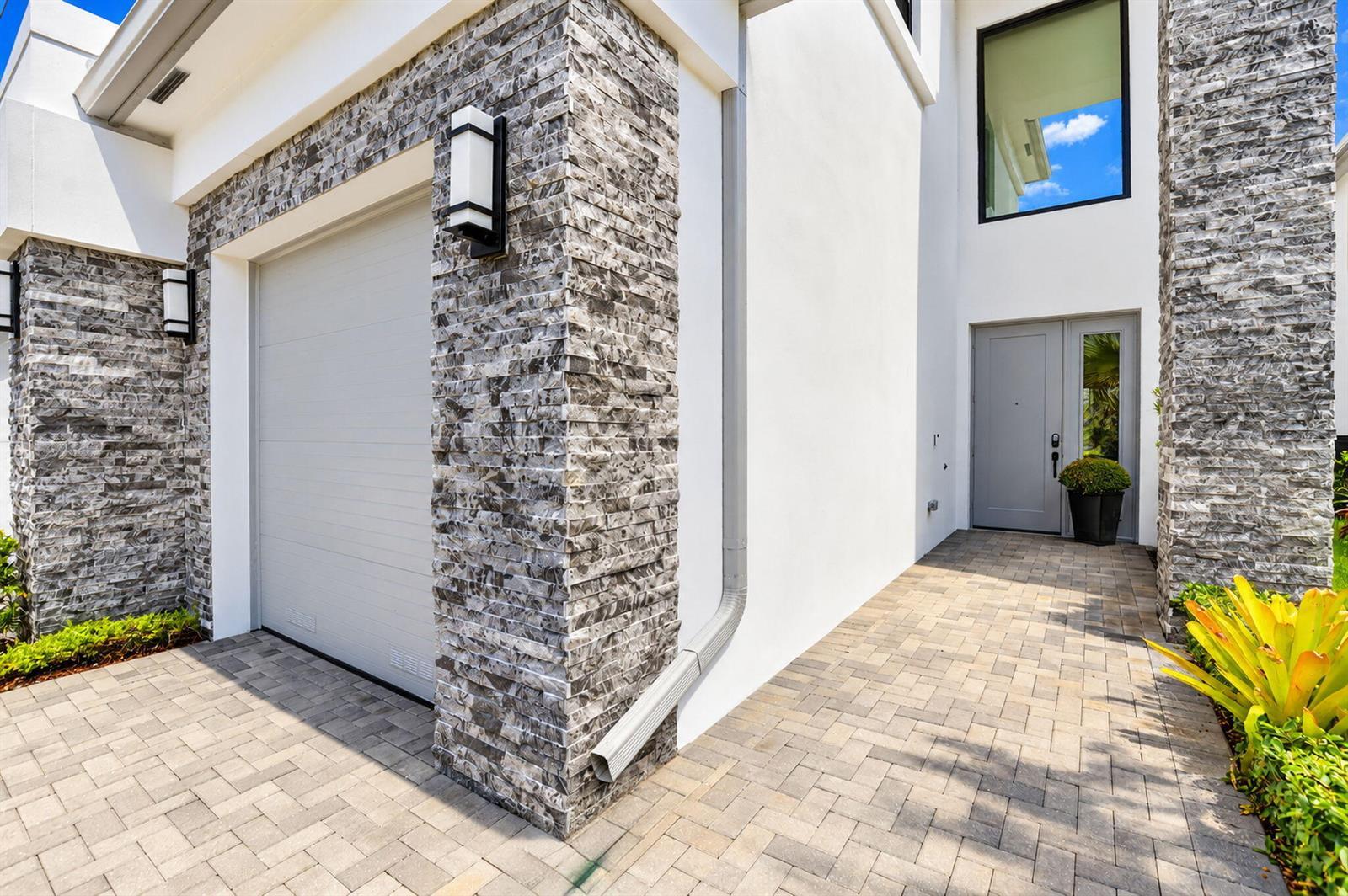 17258 PAGODA PALMS Drive, Boca Raton FL 33496 photo 2
